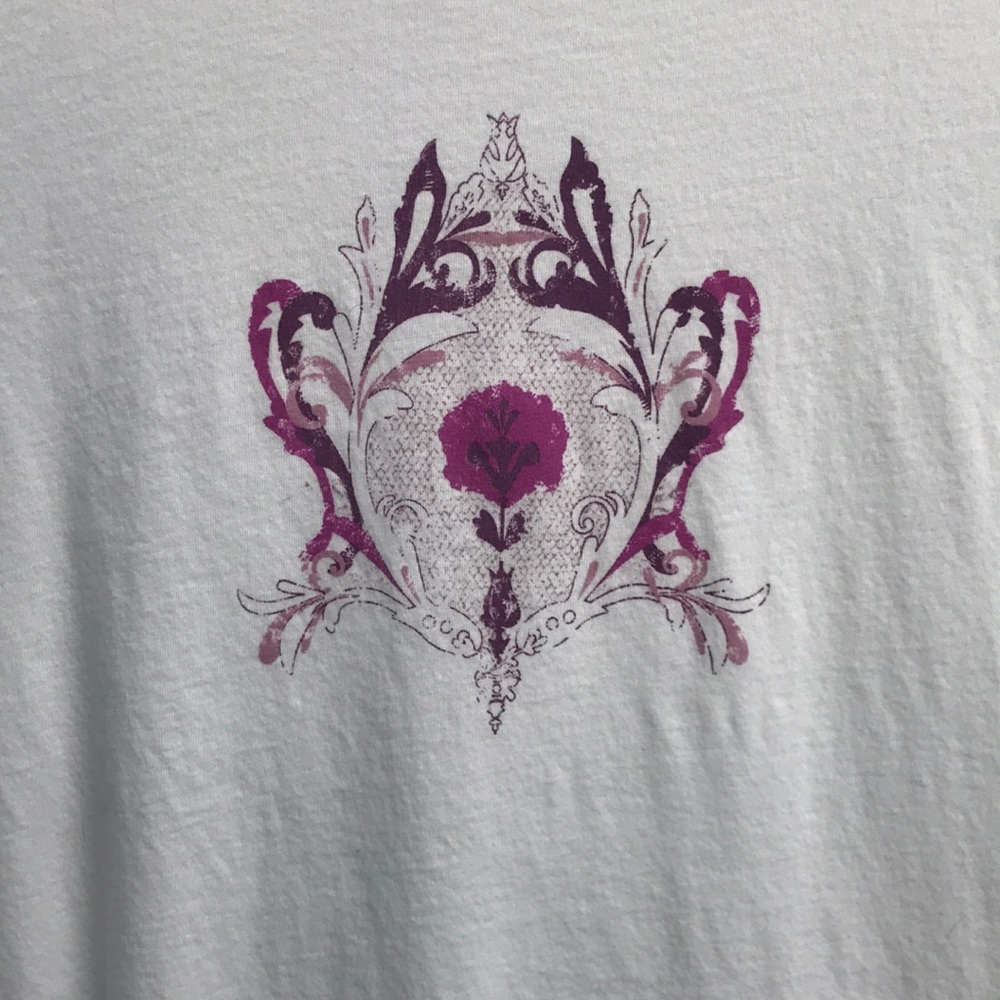 Lucy T-shirt - Picture 4 of 6